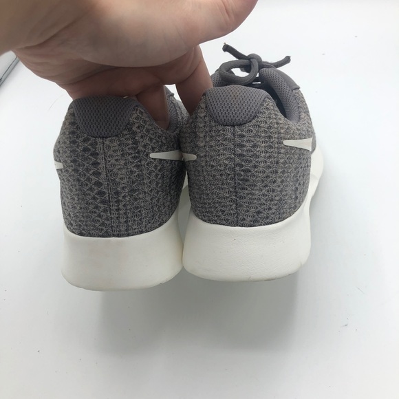 nike tanjun gray